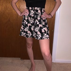 Floral black skater skirt with zipper, and comfy!